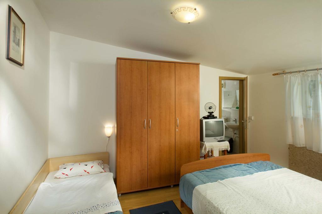 Farm stay Farm Ferjancic Vipava